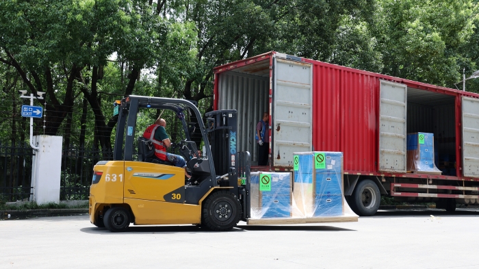 乐鱼体育新能源叉车：构筑机场物流全场景高效搬运体系