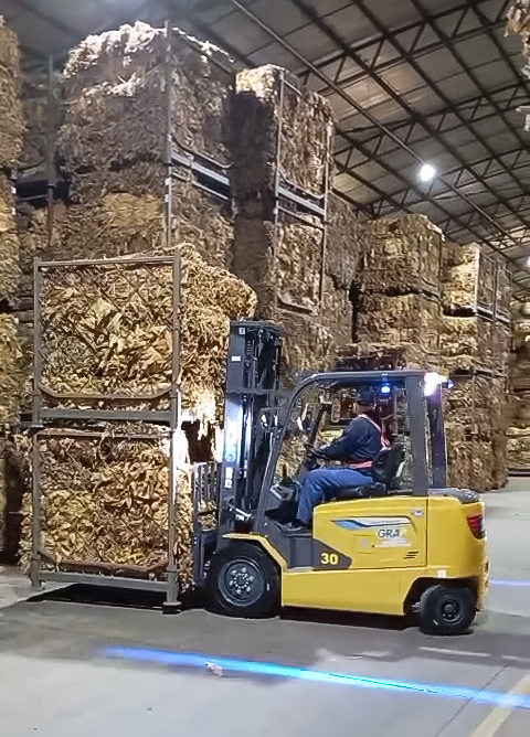 乐鱼体育鲲鹏电动叉车：烟草运输的安全高效新选择