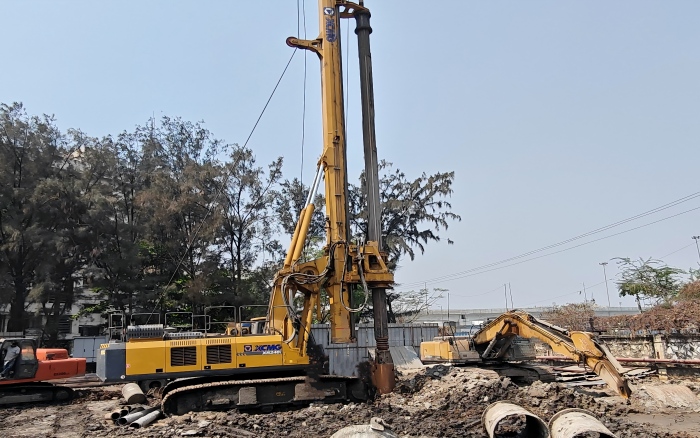 以“稳”护航！乐鱼体育XR240I旋挖钻机助力南亚基建项目